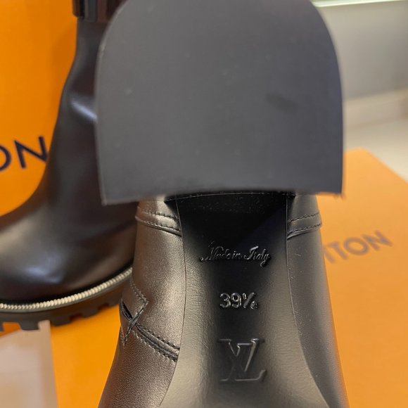 Louis Vuitton Star Trail Ankle Boot - Picture 3 of 10